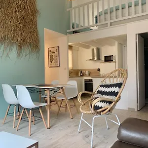 Appartement De Standing Avec Terrasse, Les Saintes-Maries-de-la-Mer