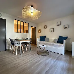 Appartement Climatise Avec Et Parking Privatif Locations Vld Camargue, Les Saintes-Maries-de-la-Mer
